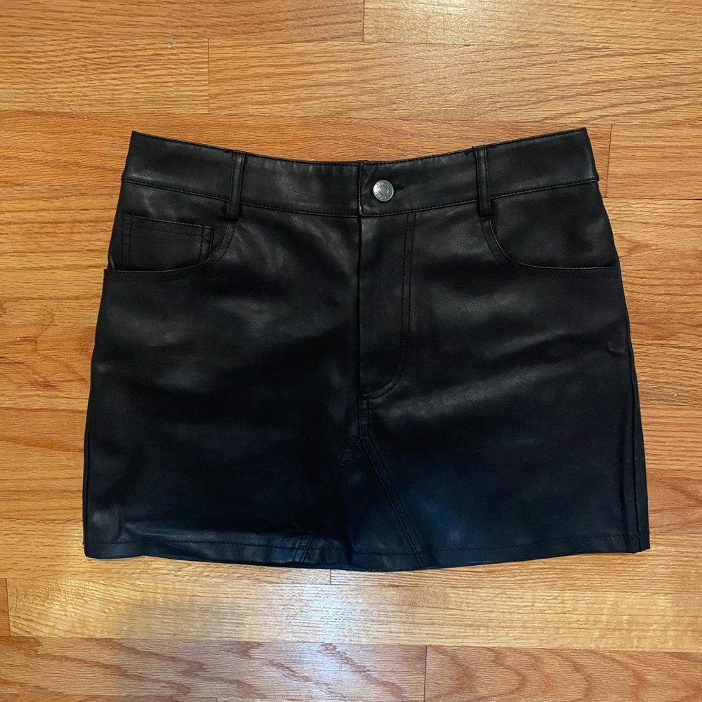 Forever 21 Black Faux Leather Mini Skirt